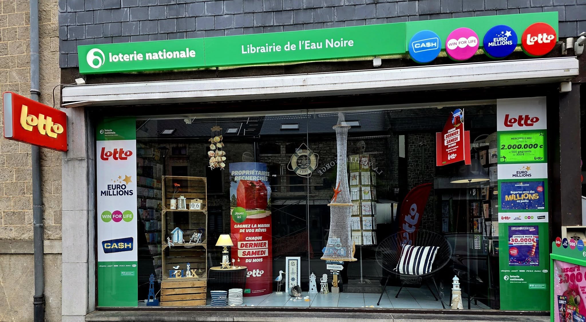 Librairie de l'Eau-Noire à Nismes