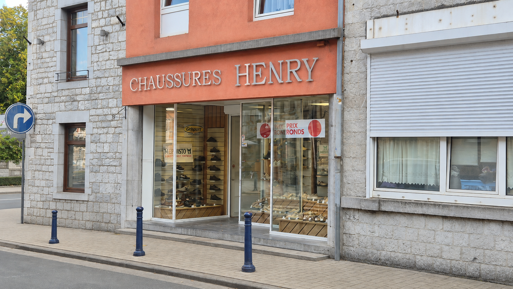 Chaussures Henry rue d'Arschot à Mariembourg