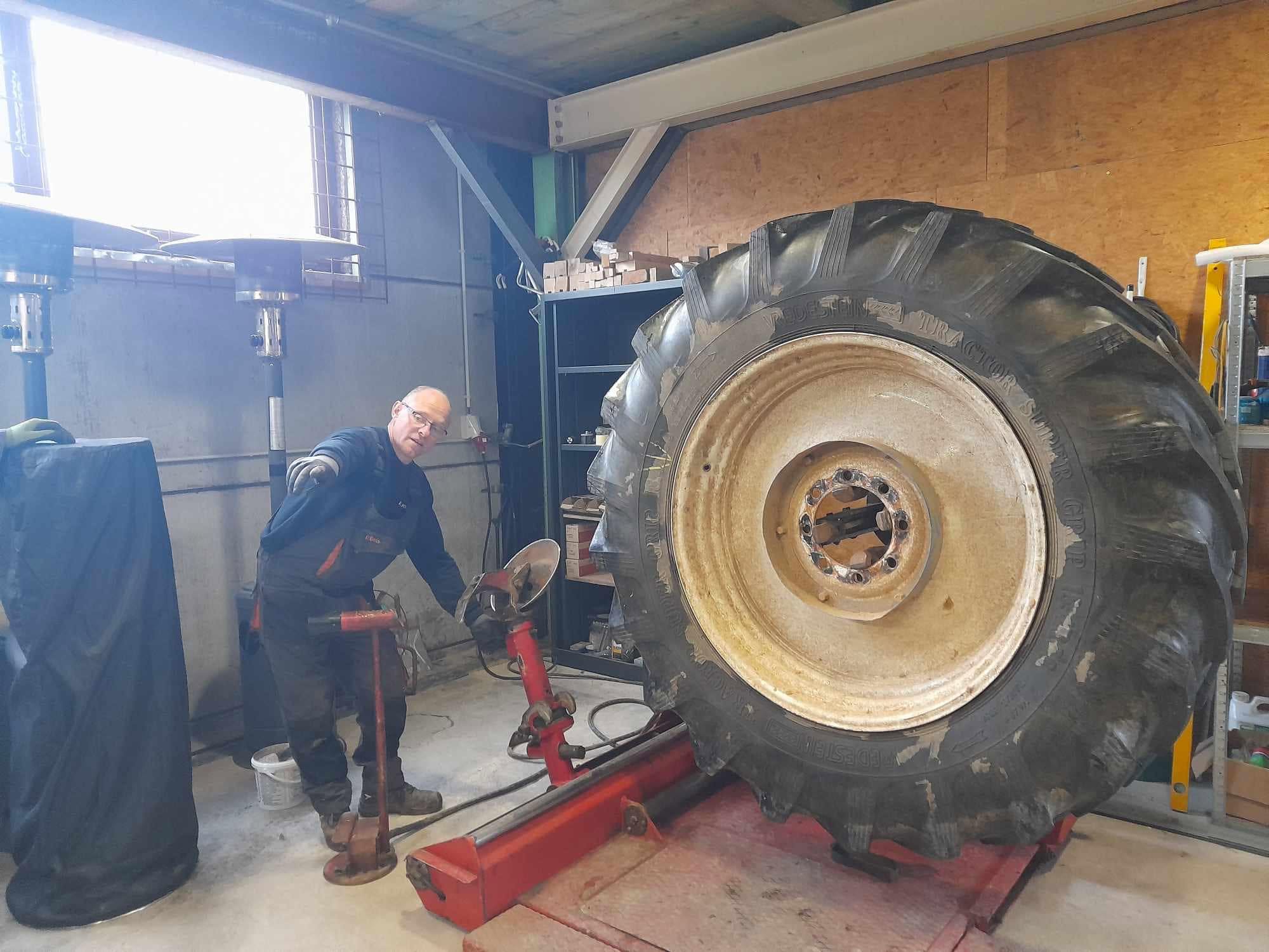 Pneus agricoles et poids lourd - Pneus à Baileux, Gauthier Pneus (Chimay)