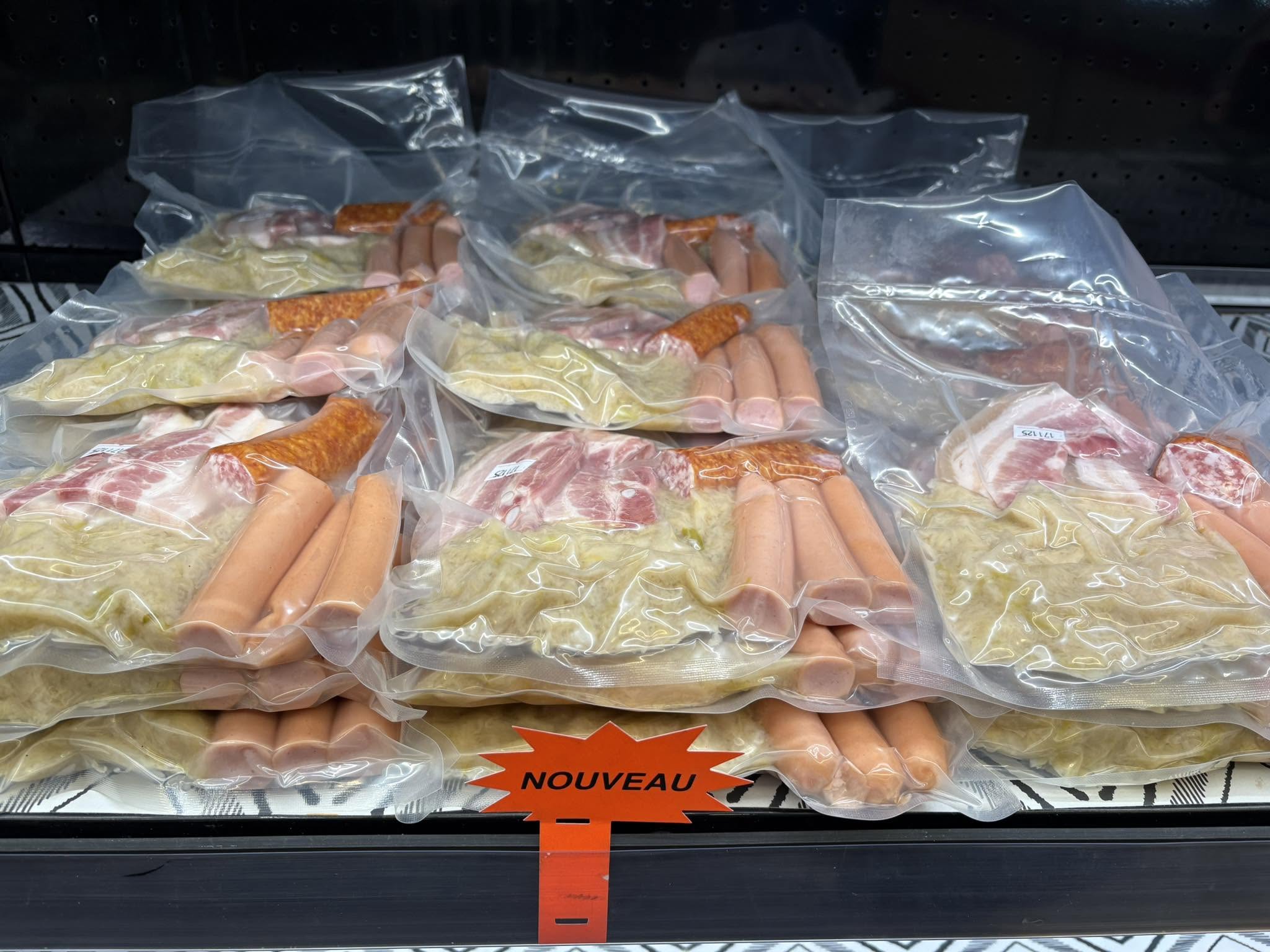 Pain frais et viennoiseries - Épicerie à Baileux, Épicerie Baileusienne (Chimay)