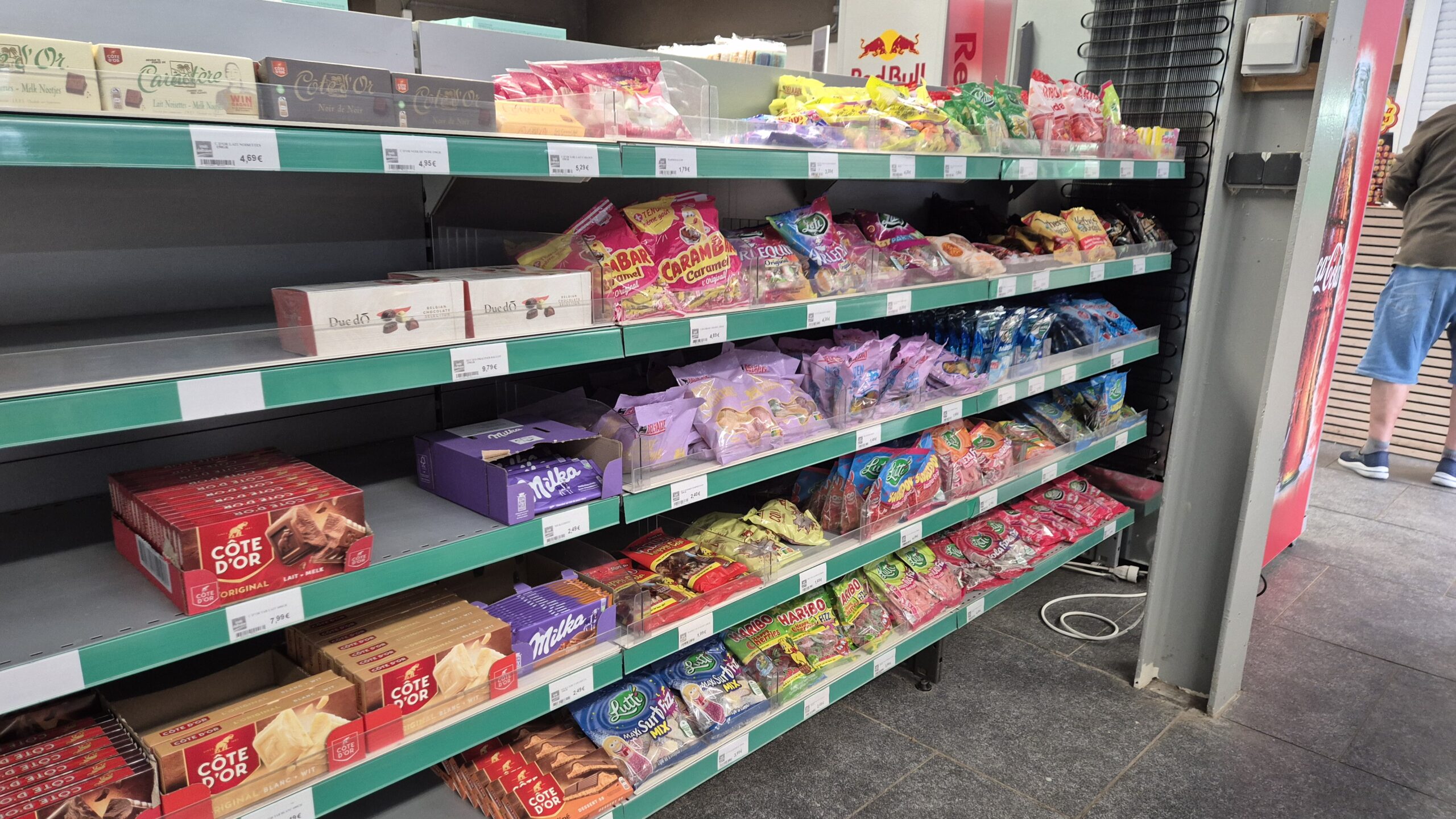 Rayon boulangerie - Épicerie à Treignes, Louis Delhaize (Viroinval)