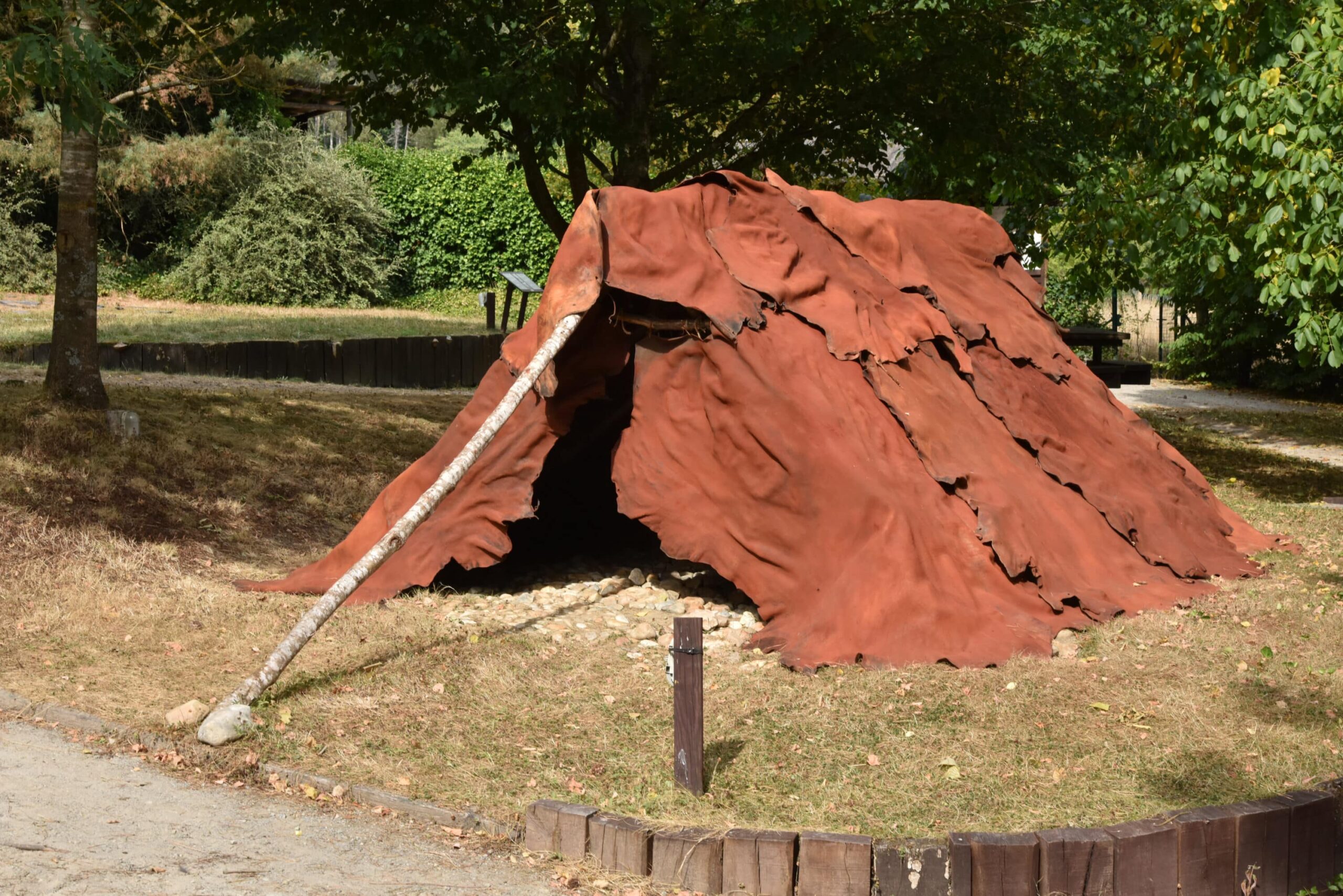 Les salles d'exposition - Musée à Treignes, Musée du Malgré-Tout (Viroinval)